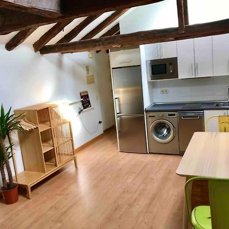 Buhardilla En El Madrid De Los Austrias Apartment Exterior photo